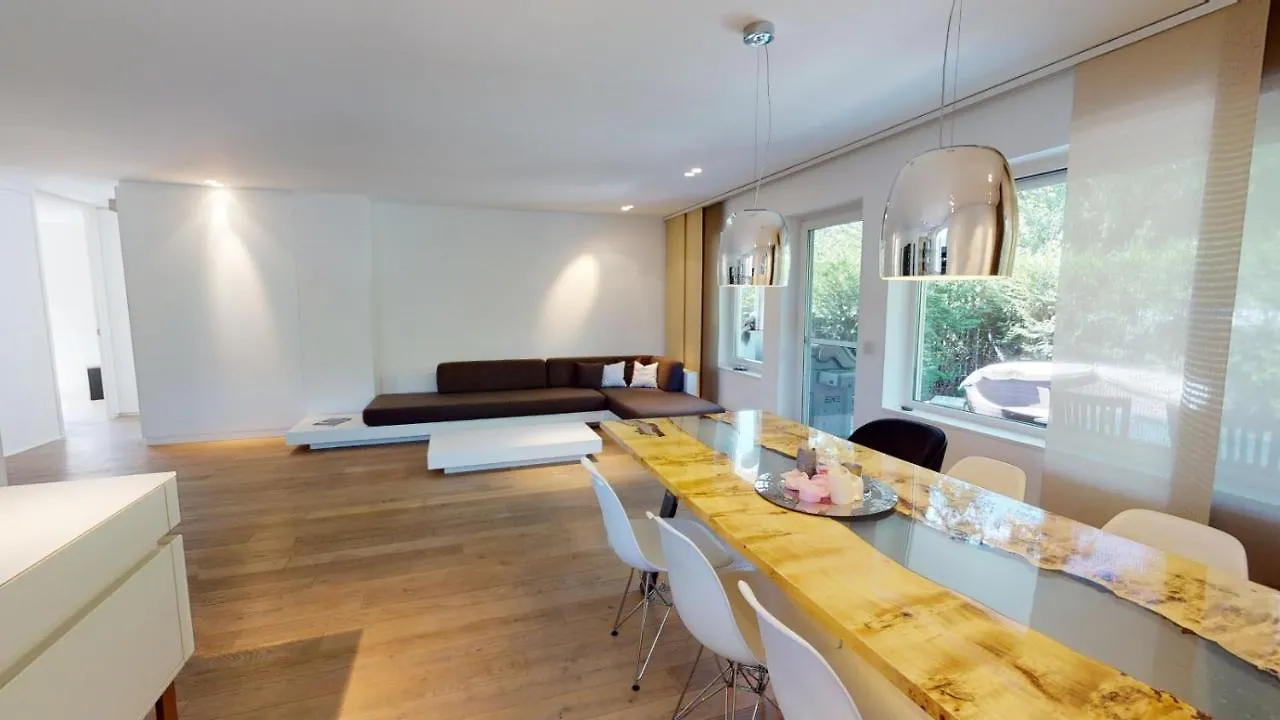 Ferienwohnung Designer-Loft mit Whirlpool Köln